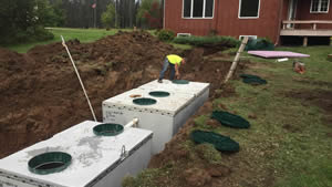 peterson-excavating-and-landscaping-duluth-minnesota-holding-tank-installation-300